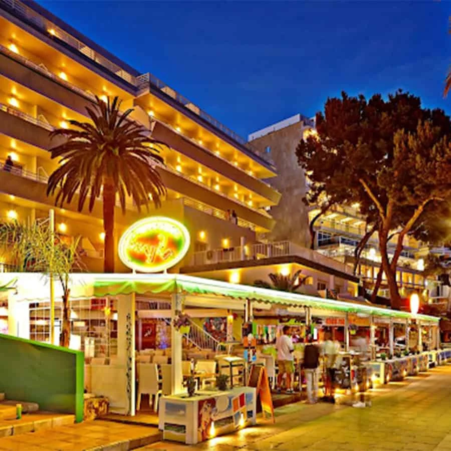 foxy Magaluf