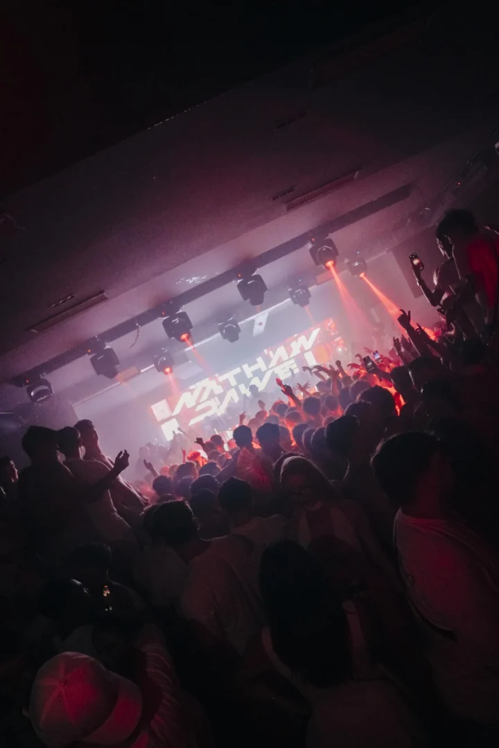 Nathan Dawe lights up Agenda White Party in Kavos as red strobes hit and a packed crowd erupts to every drop