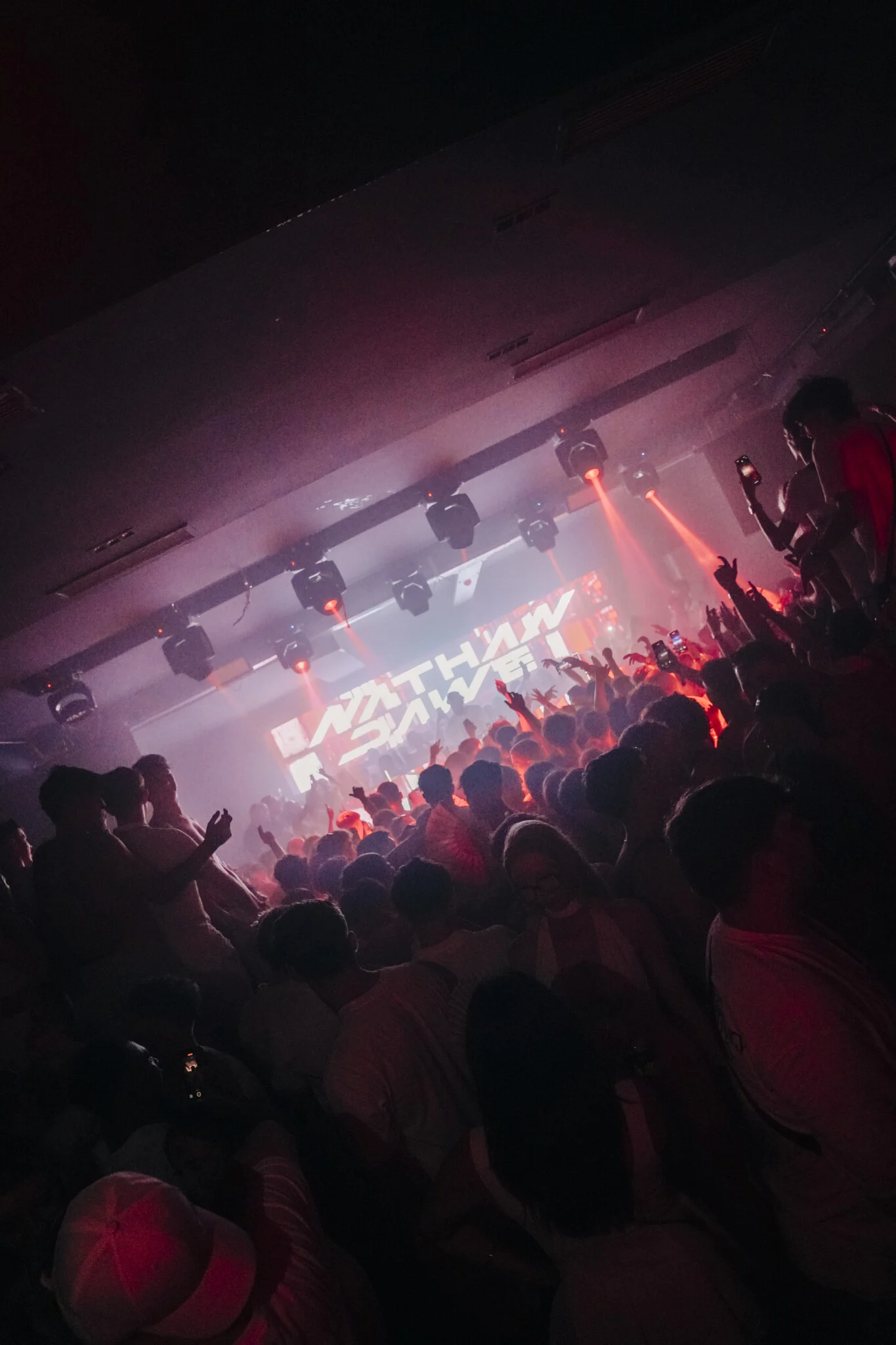 Nathan Dawe lights up Agenda White Party in Kavos as red strobes hit and a packed crowd erupts to every drop