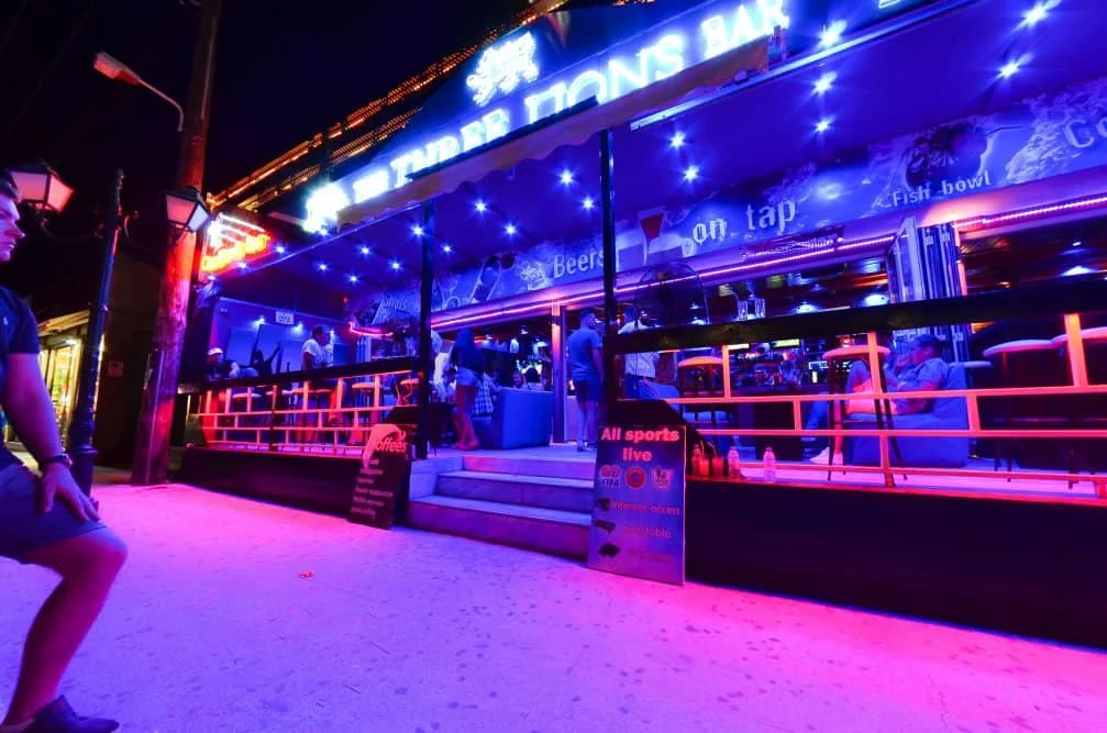 Three Lions Zante