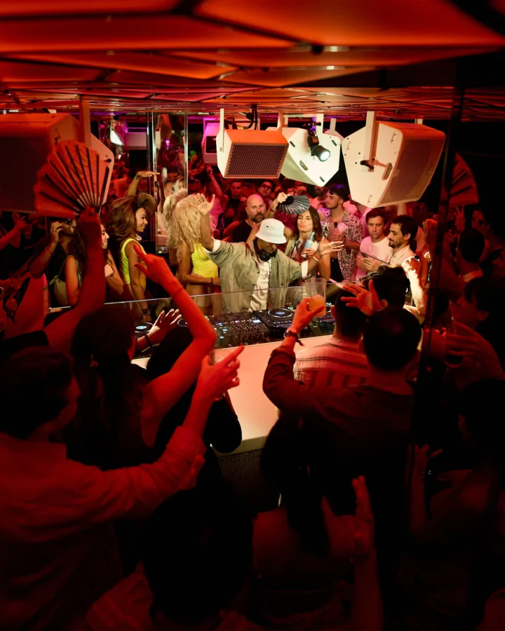 Hi Ibiza Glitterbox